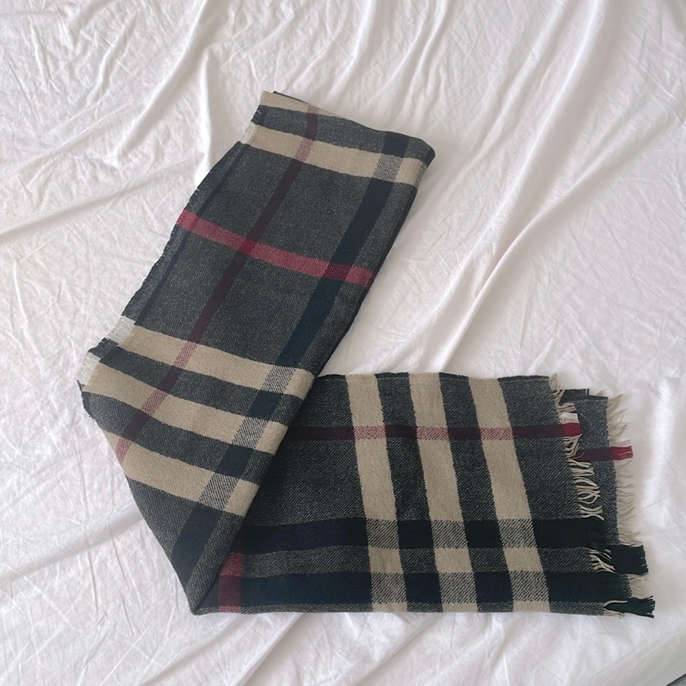 Burberry scarf